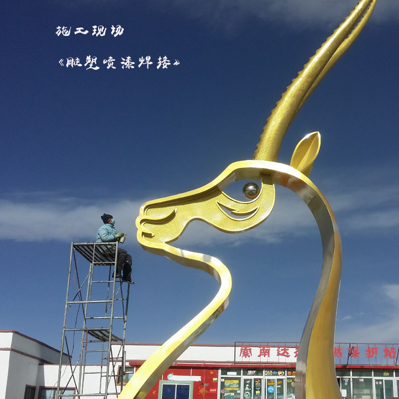 可可西里自然保護區-藏羚羊雕塑高12米